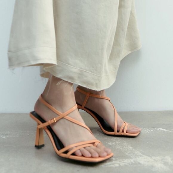 NWT Zara Strappy Heeled Leather Sandals - Picture 2 of 12